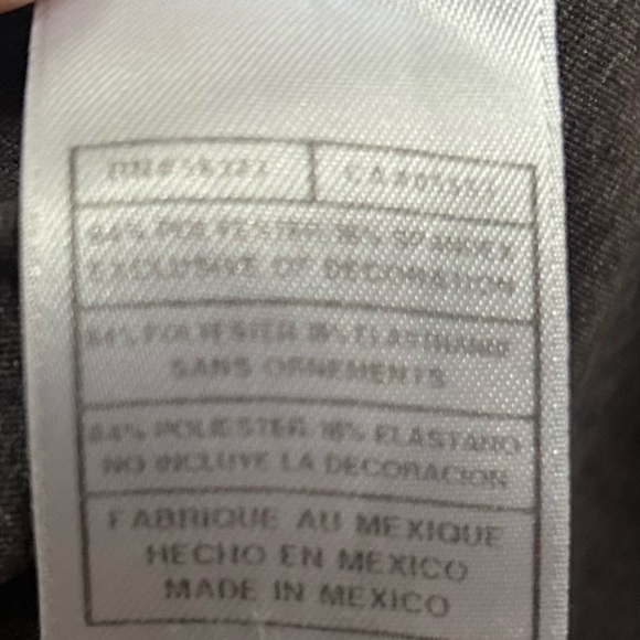 Boy’s NIKEfit base layer - Picture 11 of 16